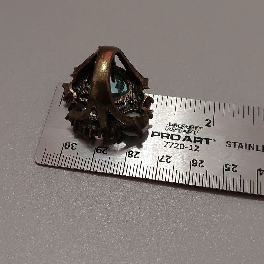 Vintage Faux Stone and Rhinestones Decorated Brass Ring Size 6.75 - 7.75 - Picture 9 of 10